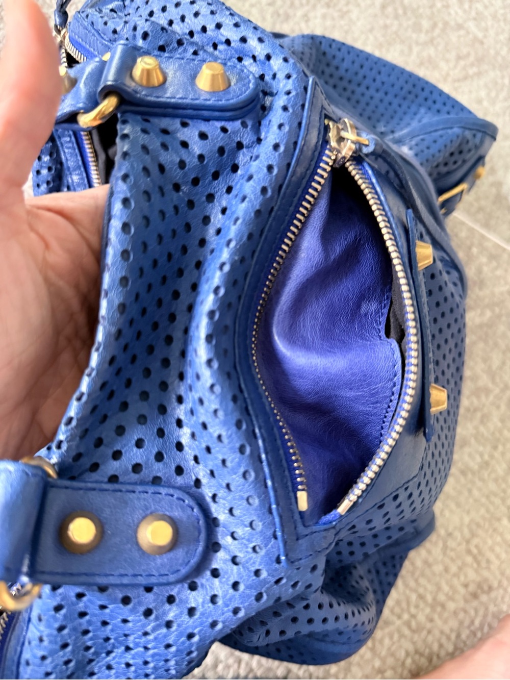 Balenciaga 2013 Blue Cross Perforated Lambskin Motorcycle City Bag (large) - Picture 10 of 17